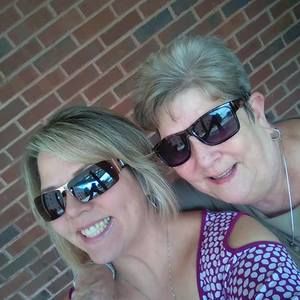 Meet your Posher, Traci